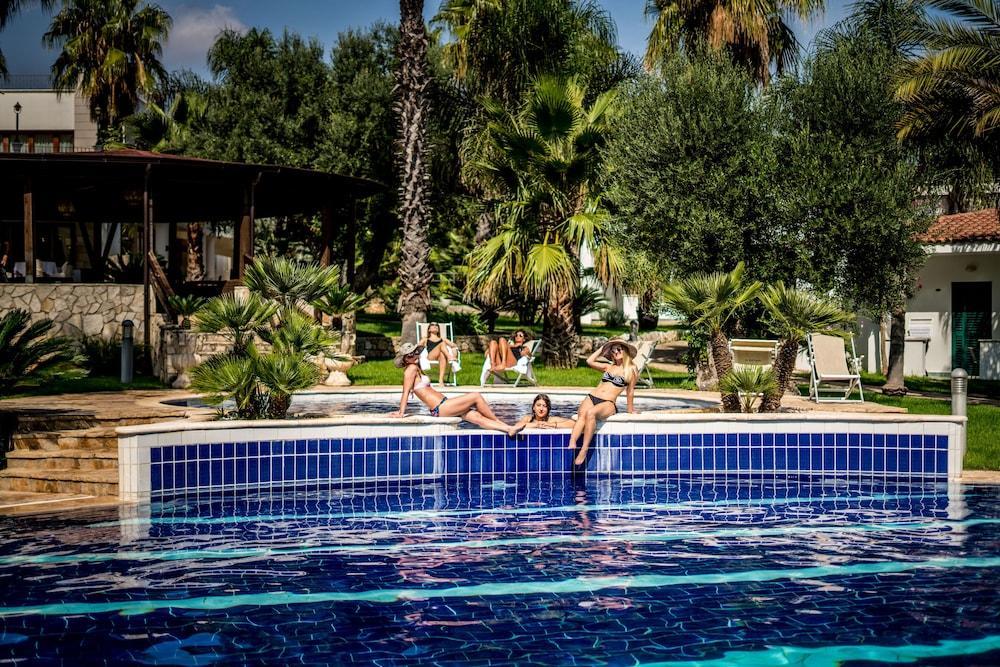 Citta Bianca Country Resort Ostuni Eksteriør billede