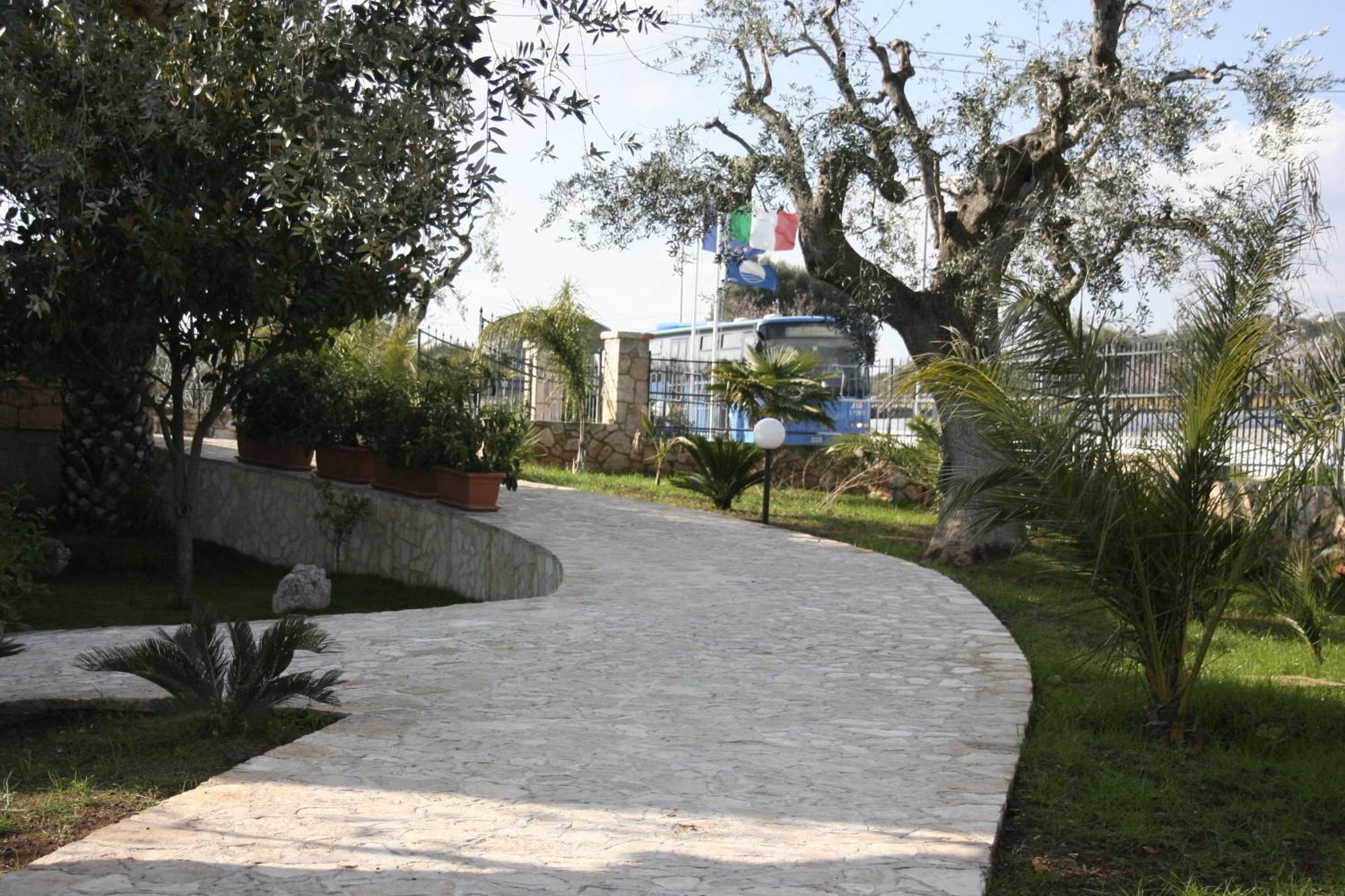 Citta Bianca Country Resort Ostuni Eksteriør billede